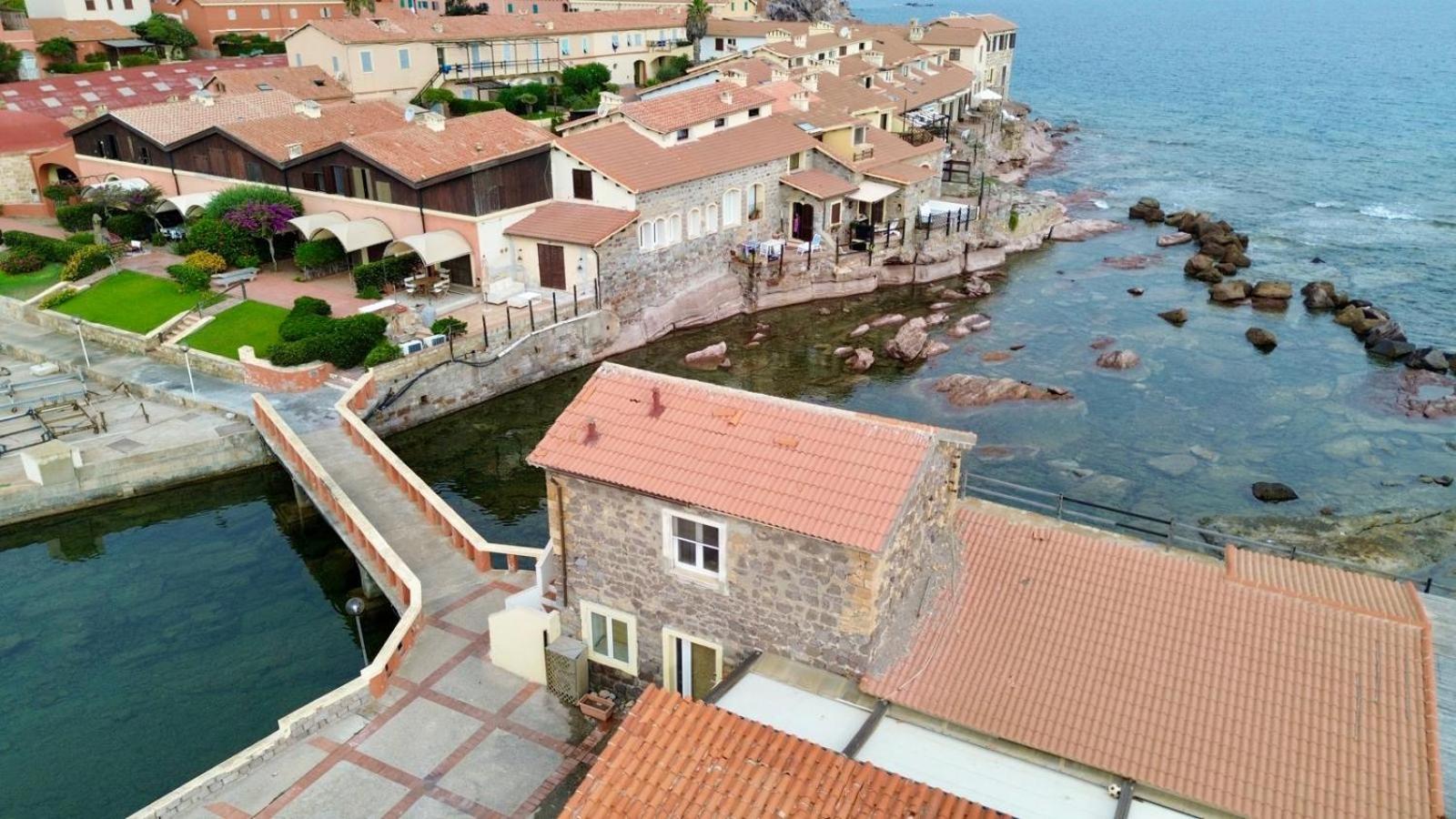 Вілла A Vacation On A Private Island Карлофорте Екстер'єр фото